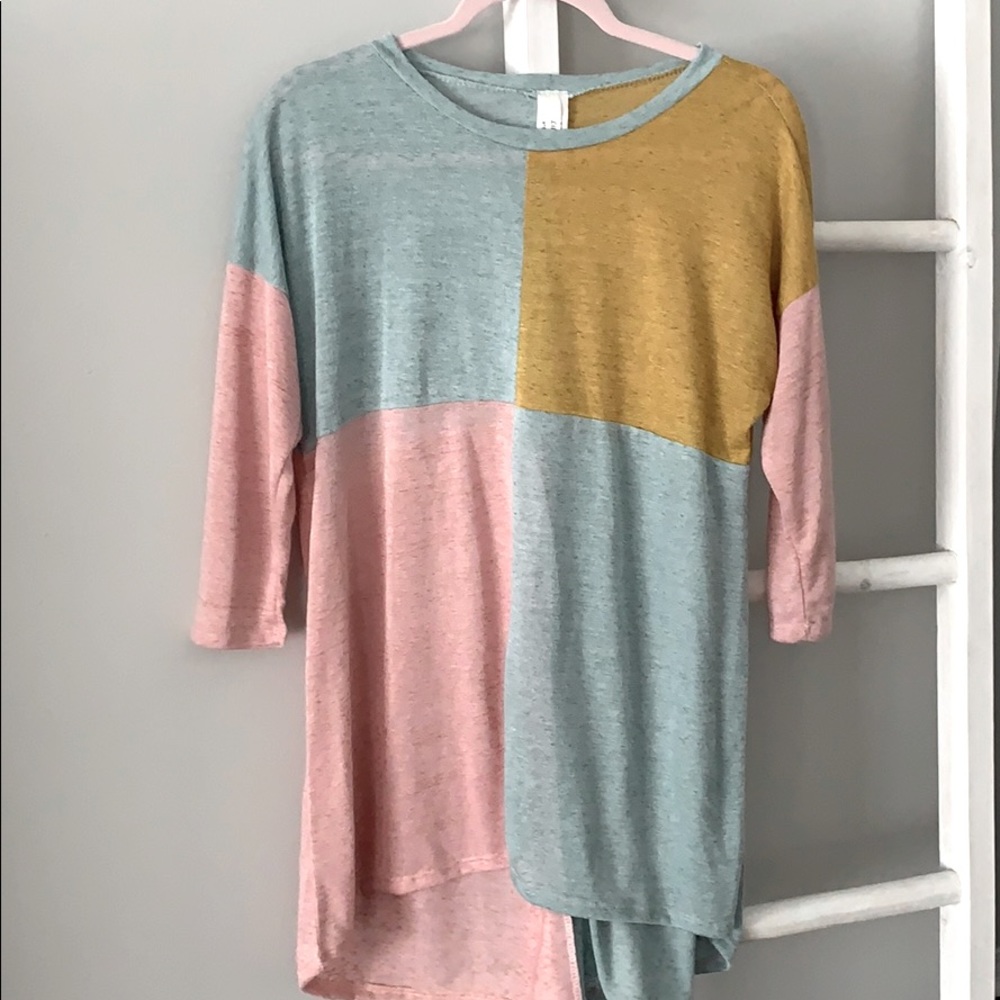 Color block 3/4 sleeve top